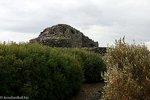 Seitenansicht der Nuraghe