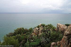 Aussicht auf die Küste unterhalb des Torre Salinas