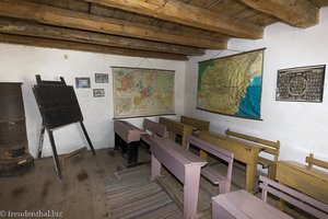 Klassenzimmer oder Schulzimmer in der Kirchenburg Honigberg in Harman