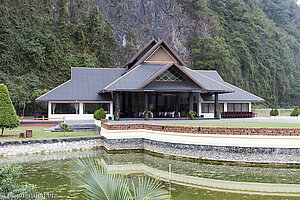 Restaurantgebäude des Hotel Zwekabin bei Hpa An