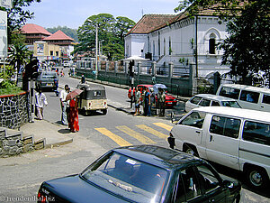 Straßentreiben in Kandy