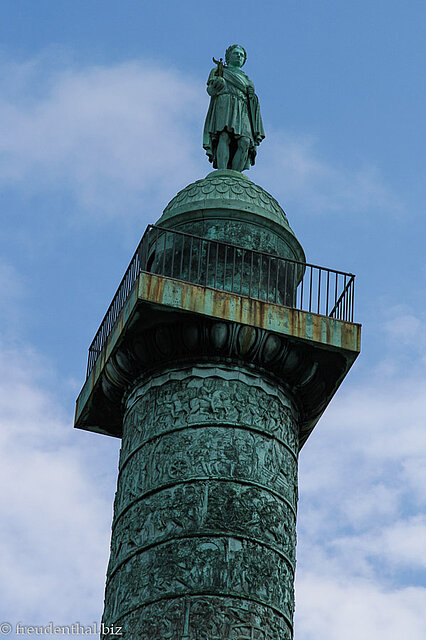 Napoleon-Siegessäule am Place Vendome in Paris