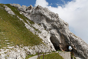 Höhenwanderweg bei Pilatus-Kulm