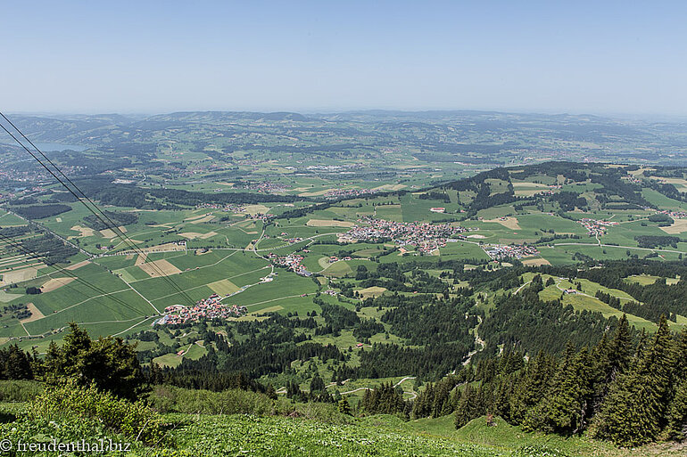 Aussicht von Hochwartspitze Aussicht von Hochwartspitze nach Kempten