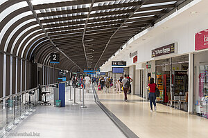 Bei den Gates im Flughafen Rionegro Medellín