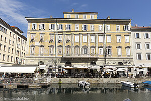 Café am Canal Grande von Triest