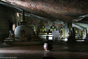 Stimmung im Höhlentempel von Dambulla