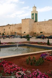 Blick über den Place Lalla Aouda in Meknès