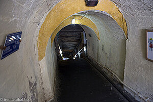 im Eingangstunnel der Salzmine von Nemocón