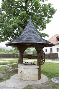 Wasserbrunnen beim Kloster Mănăstirea Căpriana in Moldawien