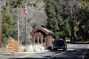 Einfahrt in den Yosemite Nationalpark