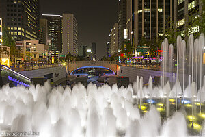 Brunnen beim Start des Cheonggyecheon