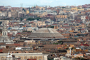 Blick vom Piazzale Garibaldi auf das Pantheon