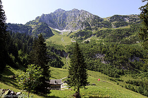 Blick zum Gipfel des Mürtschenstock