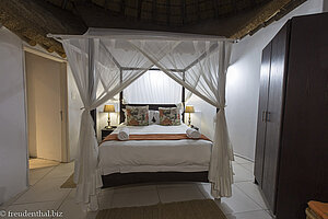 unser Himmelbett in der Sabie River Bush Lodge bei Hazyview