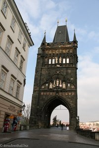 Blick von der Altstadt zum Brückenturm der Karlsbrücke