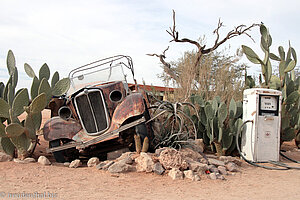 Wildwest-Atmosphäre bei der Solitaire Lodge