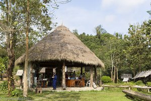 Café im Elephant Village Sanctuary & Resort
