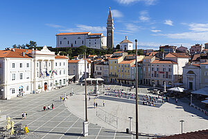 Aussicht auf die Piazza Tartini von der Hotelterrasse