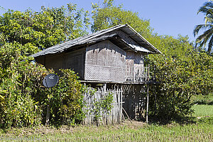 Hütte am Fuße der Shan-Berge