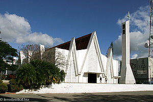 Kirche beim Parque Central