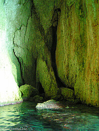 In der Phosphorhöhle von Gökkaya.